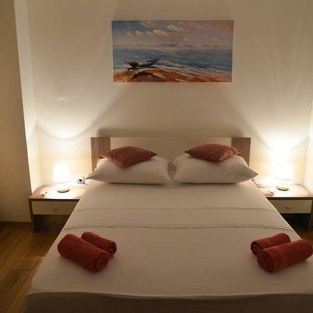 Apartmani Olujic אימוטסקי מראה חיצוני תמונה