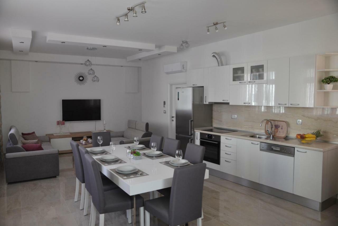 Apartmani Olujic אימוטסקי מראה חיצוני תמונה