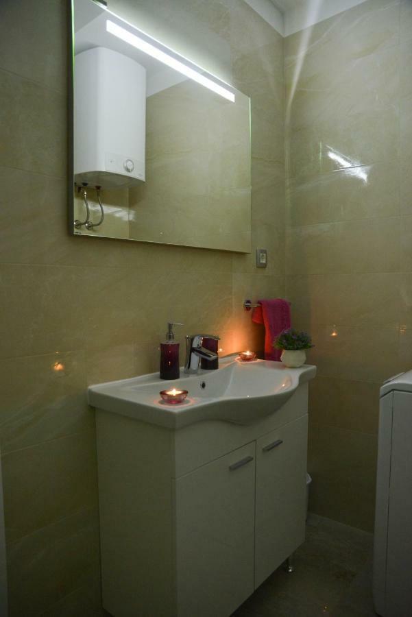 Apartmani Olujic אימוטסקי מראה חיצוני תמונה