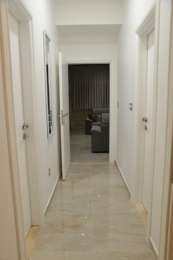 Apartmani Olujic אימוטסקי מראה חיצוני תמונה