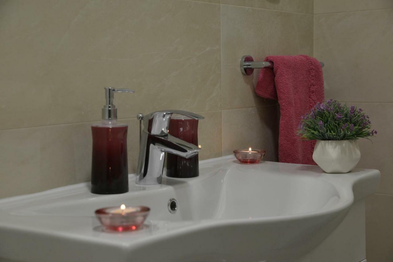 Apartmani Olujic אימוטסקי מראה חיצוני תמונה